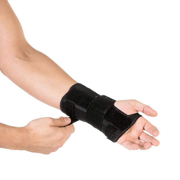 Бандаж на лучезапястный сустав компрессионный с анатомическими шинами Т.36.11L (Т-8311L) Trives